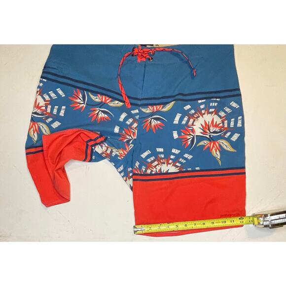 Patagonia Mens Board Shorts 36 Blue Cream Swim Trunks Recycled Polyester Outdoor - Picture 7 of 10